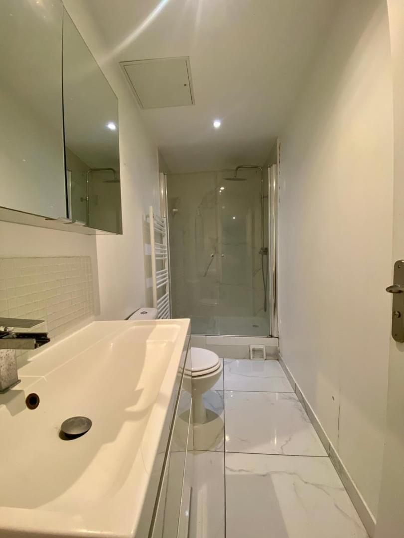 Appartement Familial Proche Saint-Lazarre - 6P Paris Eksteriør billede